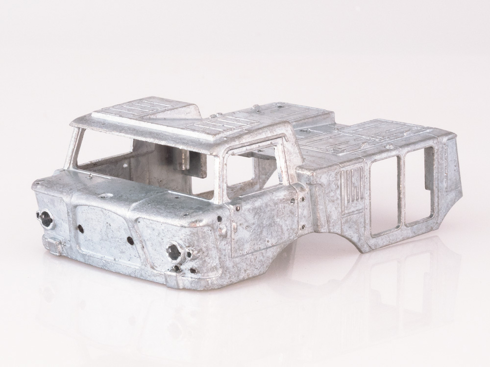 1417AVD Сборная модель 9П140 РСЗО 9К57 Ураган на шасси ЗИЛ-135ЛМ AVD Models