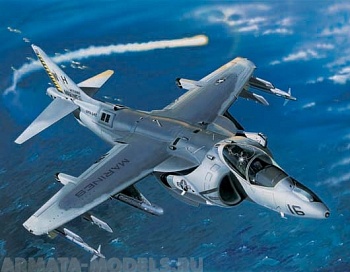 02285 Самолет  AV-8B Харриер II 